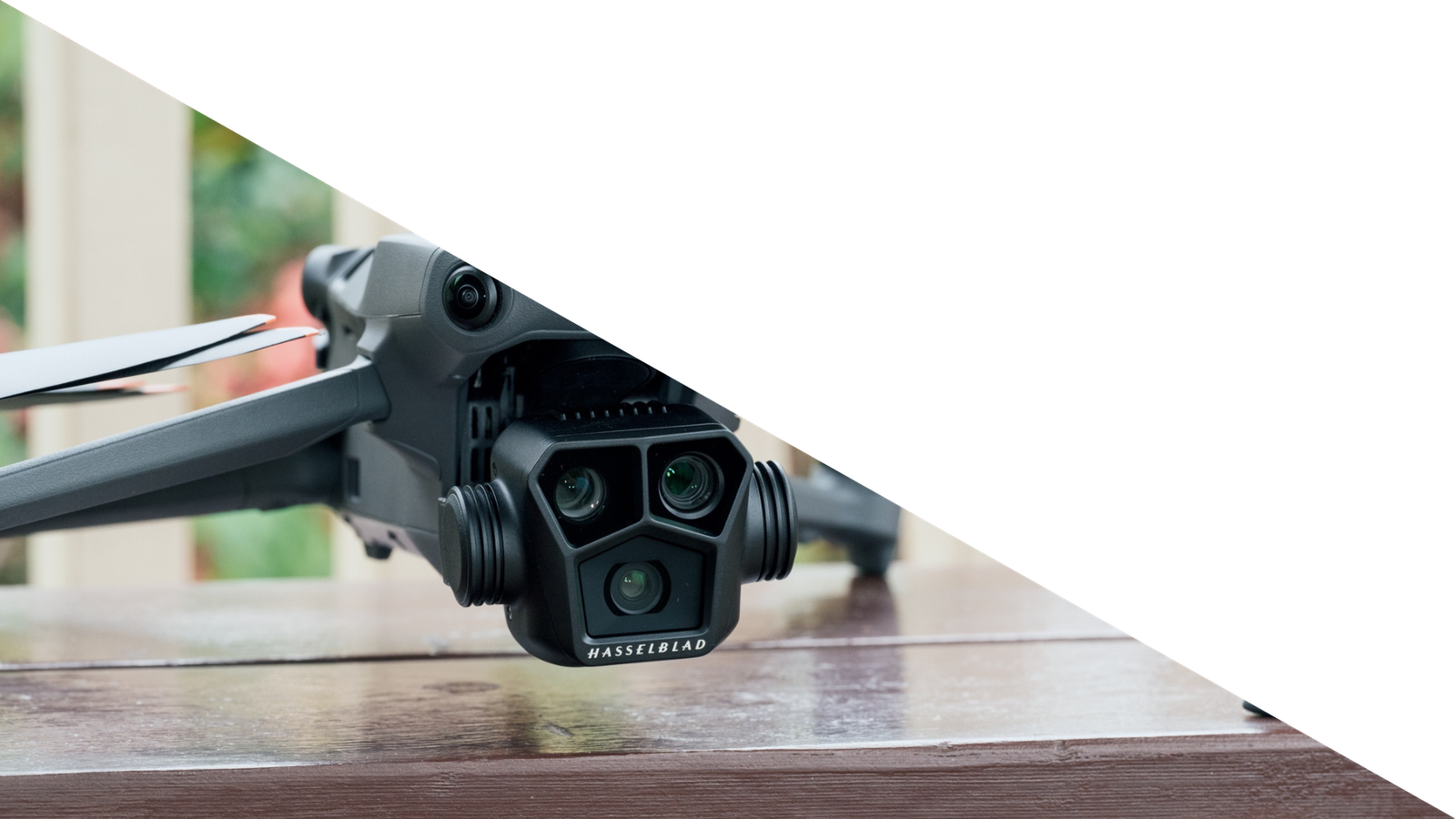 Imagen triangular frontal de un dron